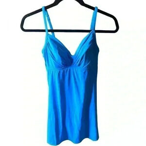 Lands End 6L blue swim dress. Adj straps, full suit under dress. Lined. EUC.